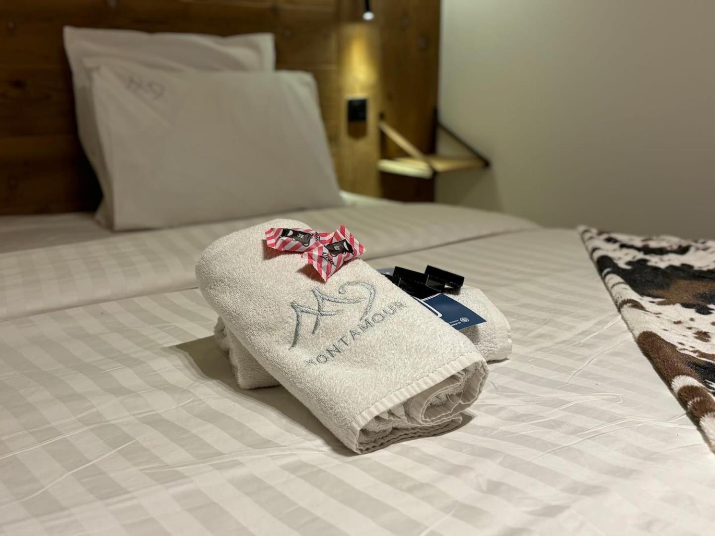 Chalets, Les Crozats モントリオン エクステリア 写真
